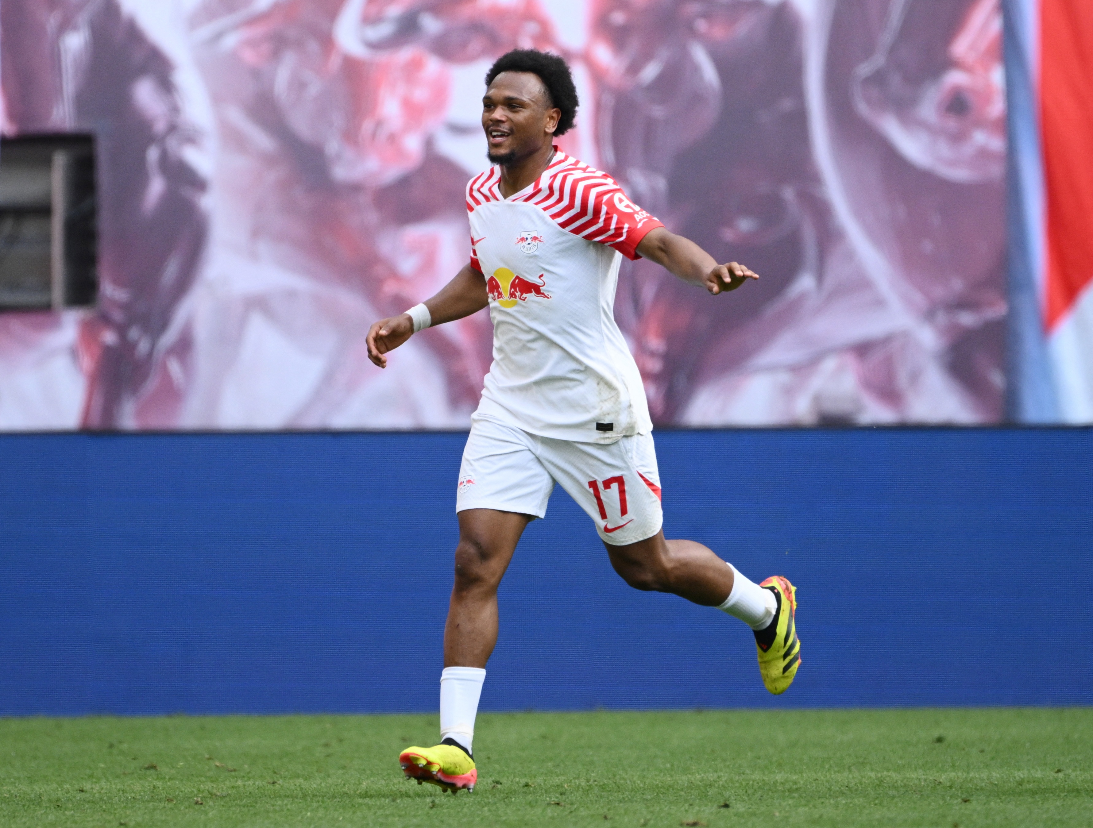 开云体育官方网址-图片报：奥蓬达可能租借加盟尤文，进意甲前三就4000万欧强制买断