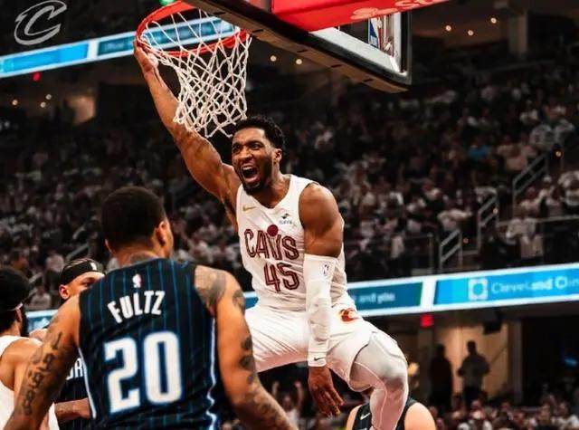 Kaiyun Sports-开云体育-所以他们是上半区球队！季后赛至今主队11胜0负