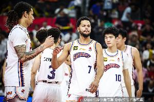 开云体育官方网址-被限制！哈维17投6中&amp;三分7中3 得到18分4板1助2断